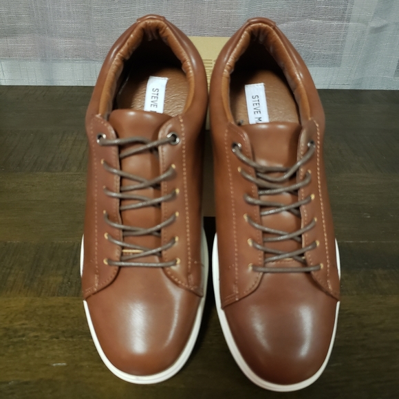 Steve Madden Youth Fashion Sneakers - Picture 5 of 7